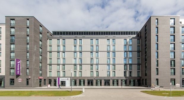 Premier Inn Frankfurt Messe Frankfurt am Main Exteriör bild